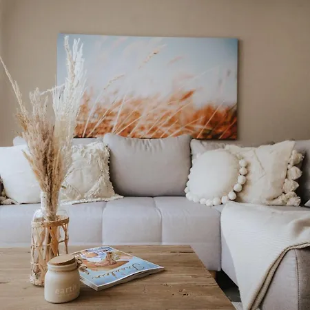 Baltic Village * Damp